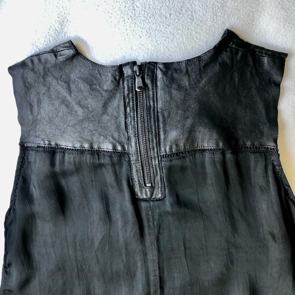 Lm Studio Silk Black Blouse Size XS Sleeveless Lambskin Top  back  1/4 zip - Picture 7 of 8